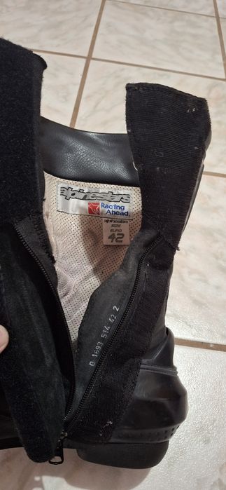 Cizme moto Alpinestars  culoare negru,mărimea 42 , stare foarte bună