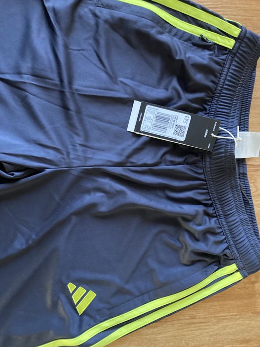 Мъжки оригинални къси шорти Adidas