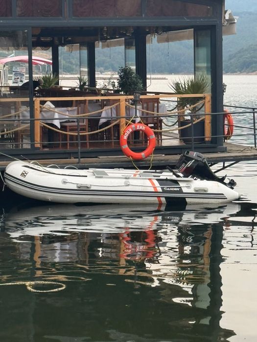 Лодка гумена с алуминиево дъно 15к.с