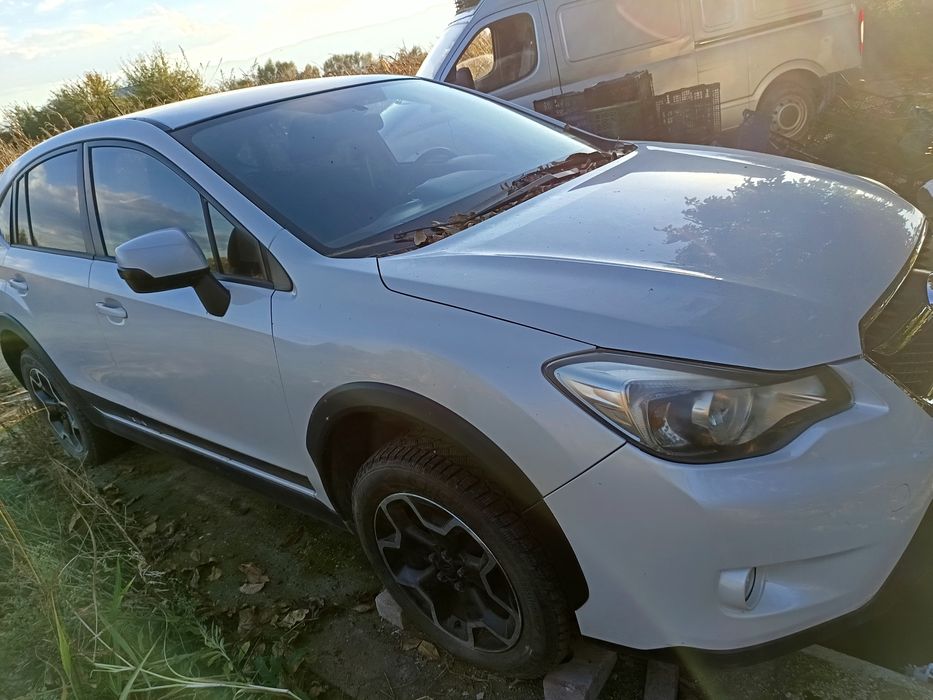 Кола за части Subaru xv