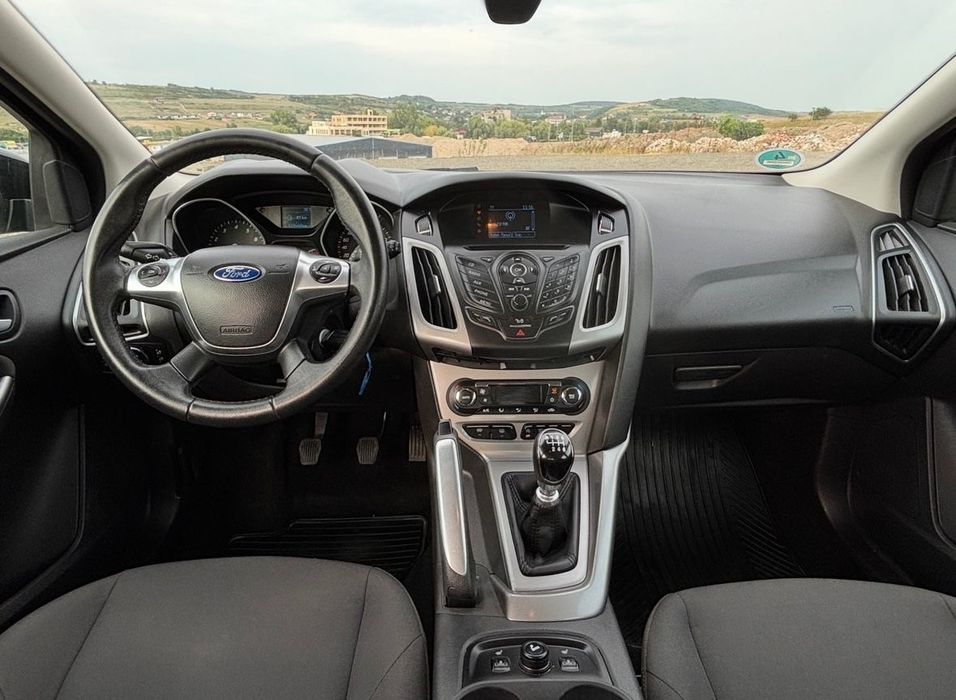 Vând Ford Focus 3