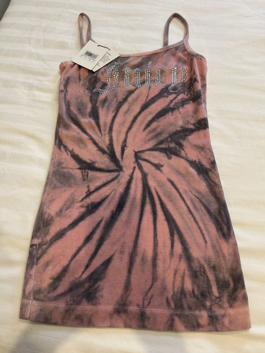 Rochita noua . Marimea s