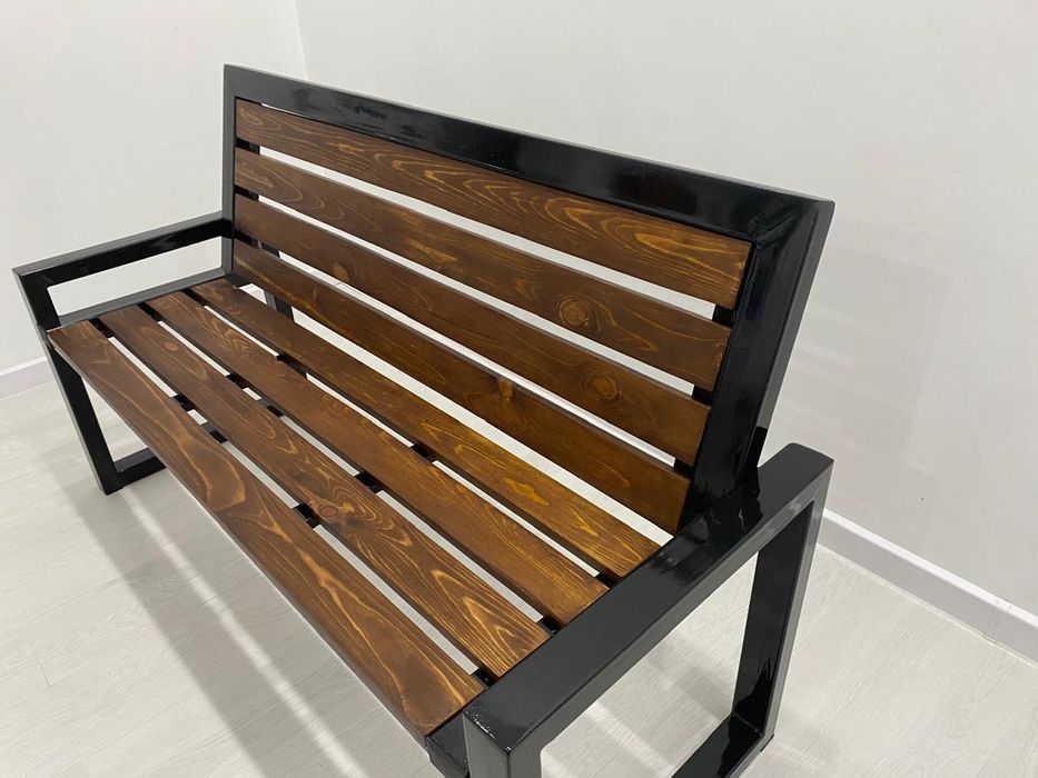 Скамейка в стиле лофт