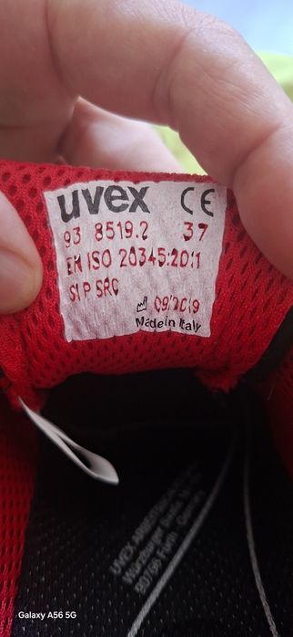 De vănzare Bocanci Uvex cu bombeu