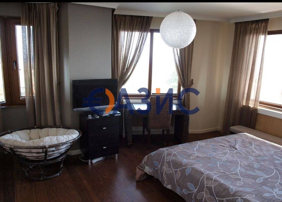 Луксозна вила с панорамна гледка В С. Аврен, област Варна, 196 кв. м,