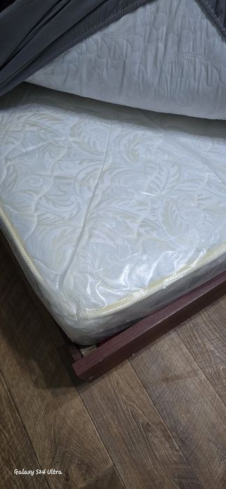Матрас+непромокаемый наматрасник