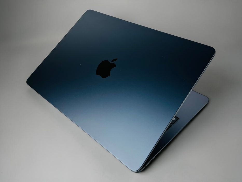 Apple MacBook Air 13 M2 8RAM 256GB Midnight 90% Батерия! Гаранция!