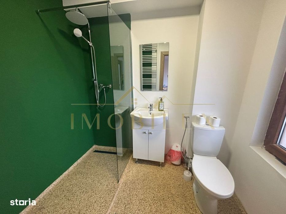 Casa tip Vila 420mp, 14 camere, 12 bai, teren 1000mp, zona Belis