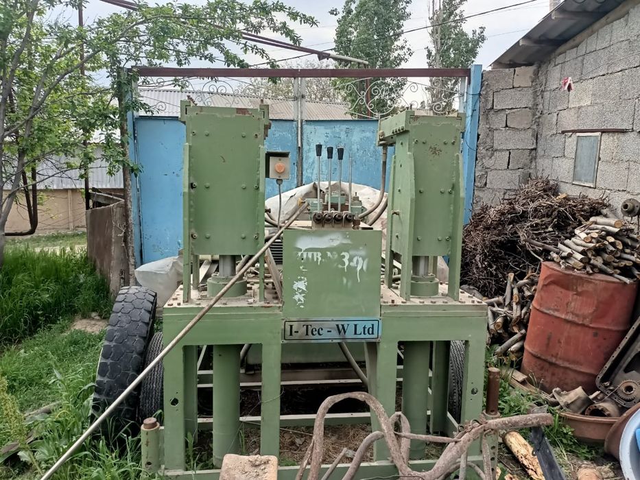 Аппарат по производству глиноблок