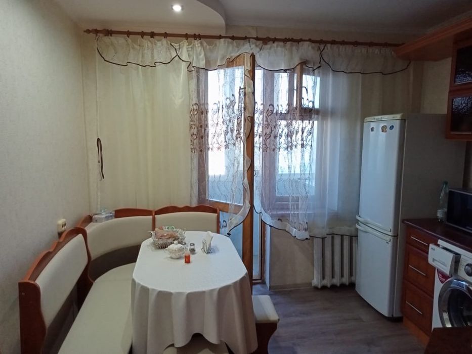 2-х кв. Ленинградка 8 школа
