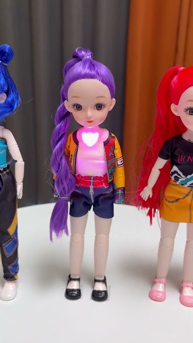 Кукла на K-Pop Demon Rumi 30 см Светещо сърце -  музика и истински Кей