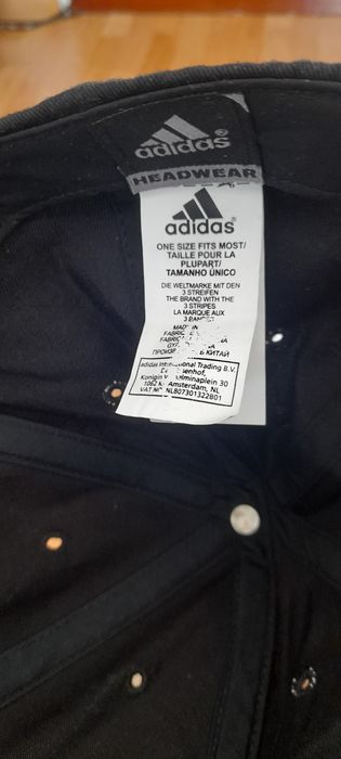 Vînd șapcă Adidas Originală