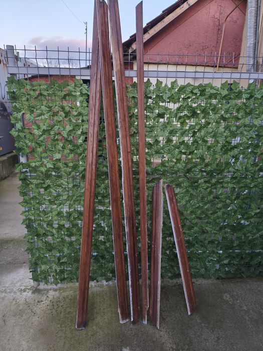 Vând ușa lemn masiv