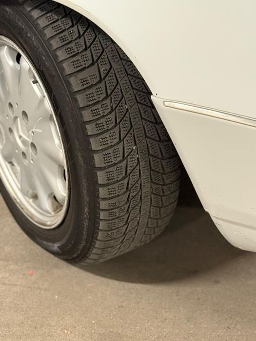 Продам Мерседес 124