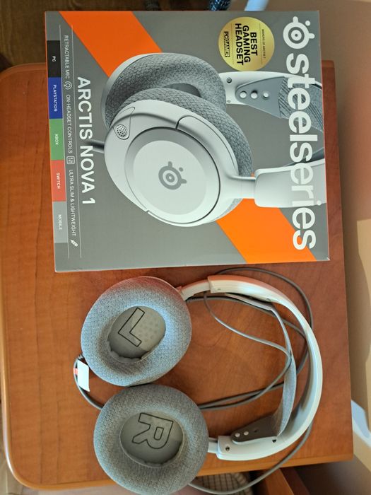 Casti gaming steelseries arcitcs nova 1