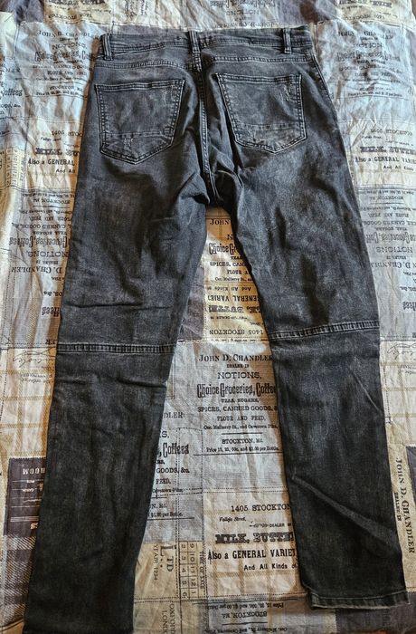 Дънки мъжки запазени