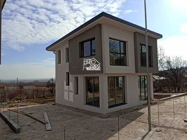 Продава се Къща в Стара Загора, Център - 100 кв.м за 470 €/кв.м - Снимка #1