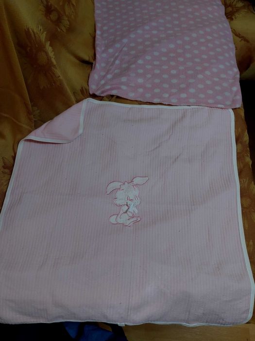 Продавам детски одеала,пелени  и пликове