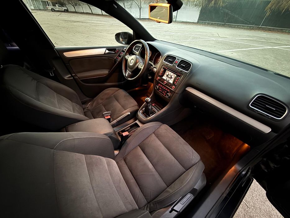 Golf 6--2.0TDI-- 2010--euro5--alcantara--faruri led--stopuri led