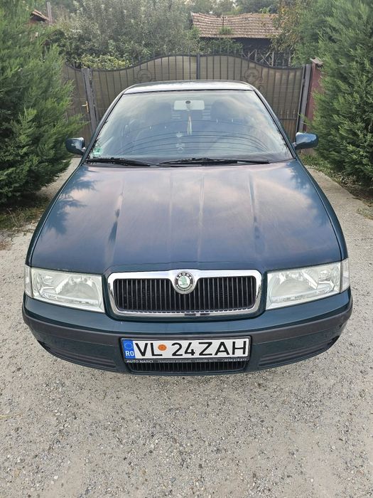 Vând Skoda Octavia