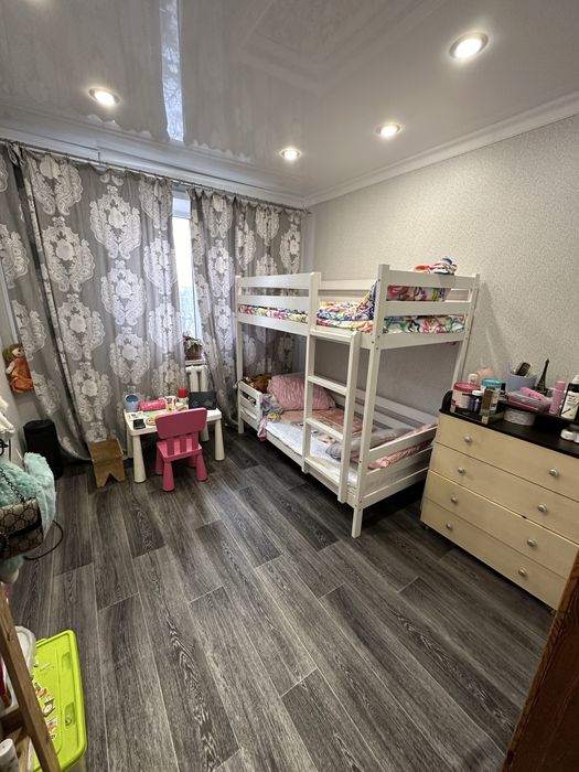 Продам 4х ком квартиру