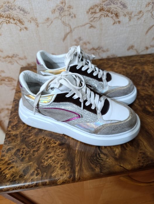 Кроссовки 35 пазмер