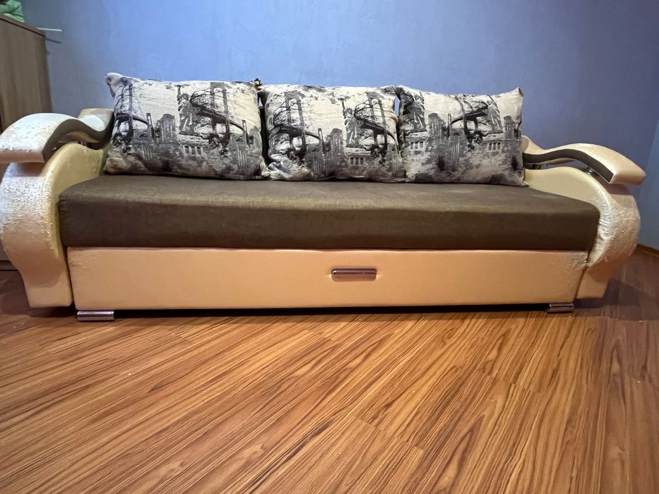 Продам диван б/у