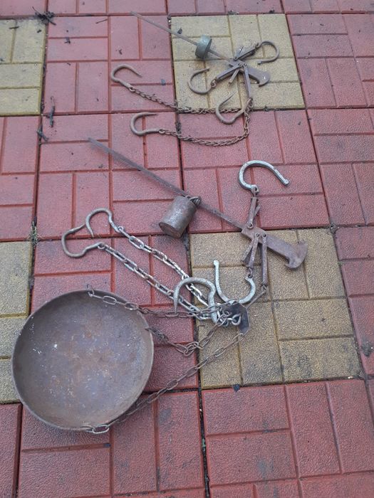 Стари кантари с  топузи 100 кг и 20 кг