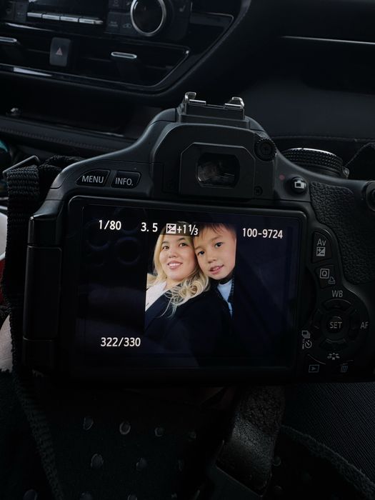 Камера canon eos 500D, с обьективом