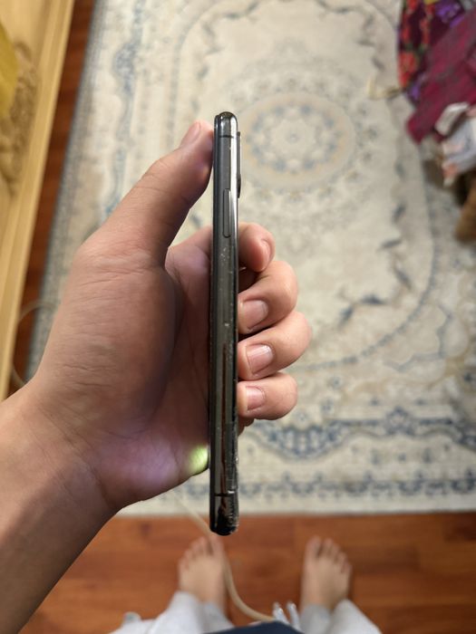 Продам Айфон х черный