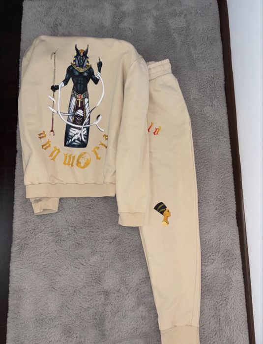 Youn Rich White compleu