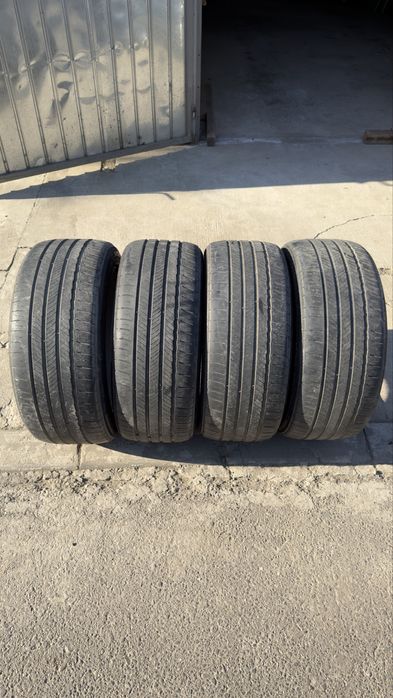 Anvelope MICHELIN R18