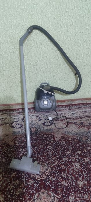 Plesos plisos Lg ishliydi, korpusi singan faqat
