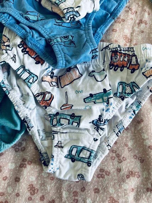 Голям лот бельо за момче.