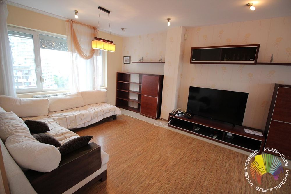 Дава се под наем Многостаен апартамент в Бургас, Лазур - 240 кв.м за 1000 € - Снимка #4