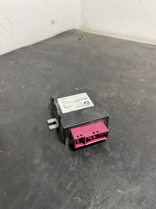 Releu pompa combustibil Bmw Seria 5 E60 E61 2.0d 3.0d 530d 525d 530d