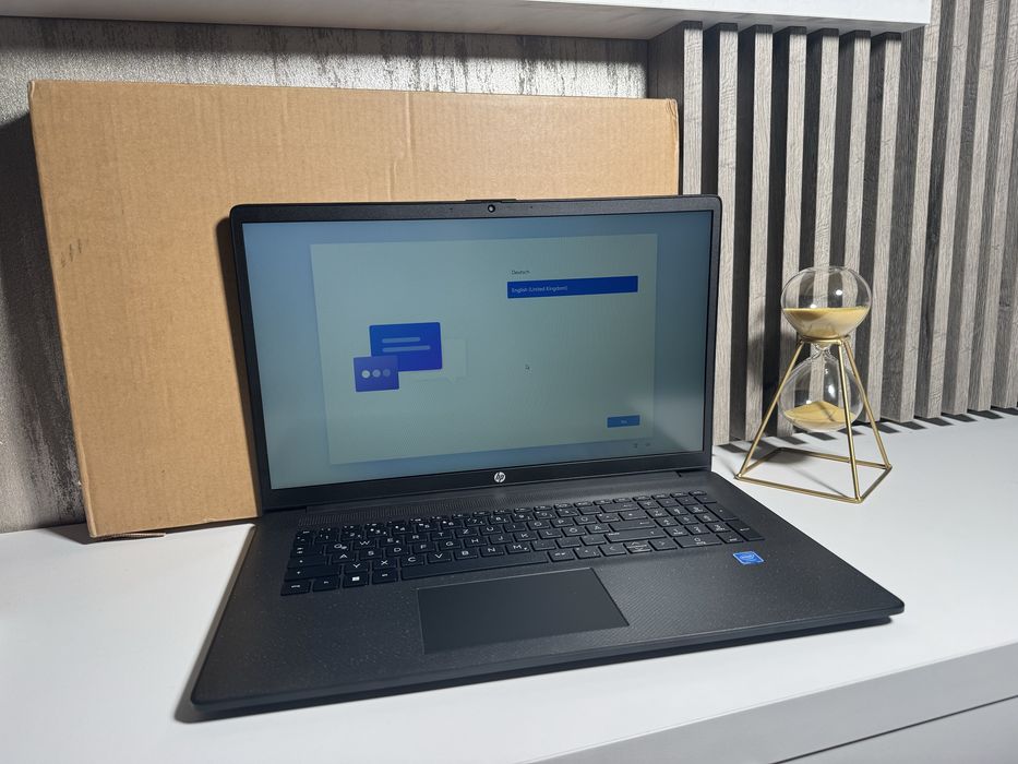 Laptop HP 17’’ 17-CN0222NG 8GB RAM NOU