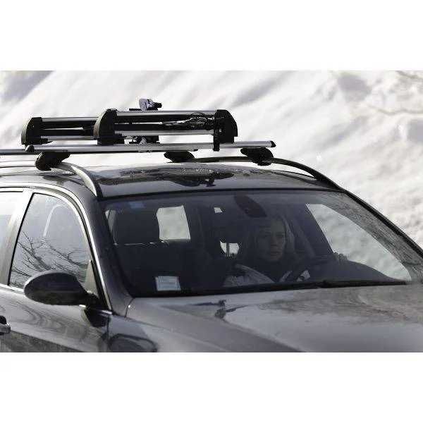 Inchiriez suport skiuri si bare transversale