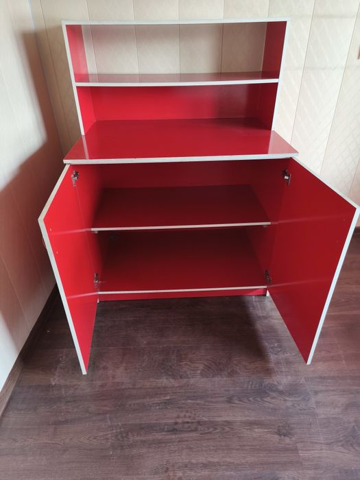 Шкаф для Буфета или для бара.3 Штуки.