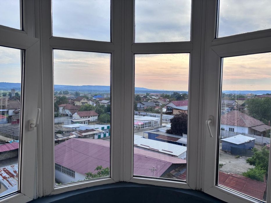 Vand apartament 2 camere
