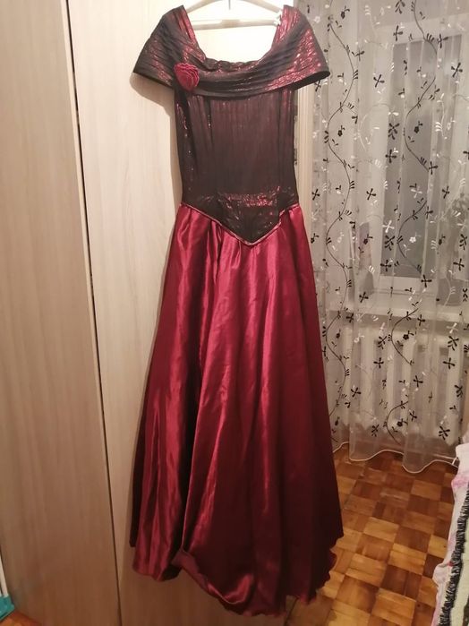 Продаю вечернее платье