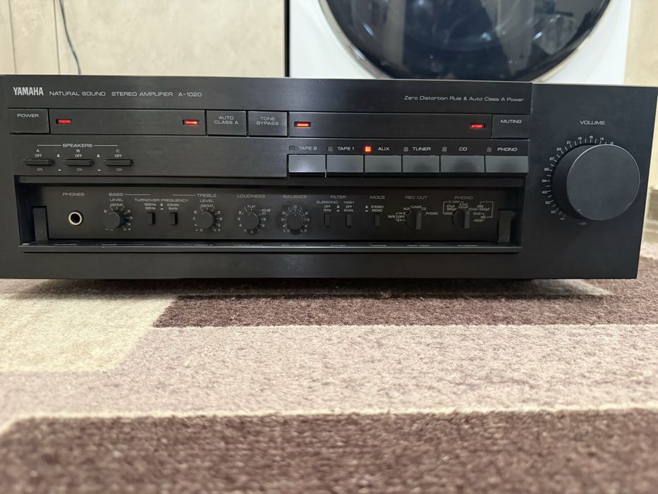 Yamaha A-1020 Стерео Клас А