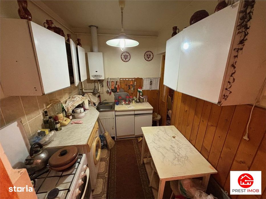 De vanzare casa in curte comuna