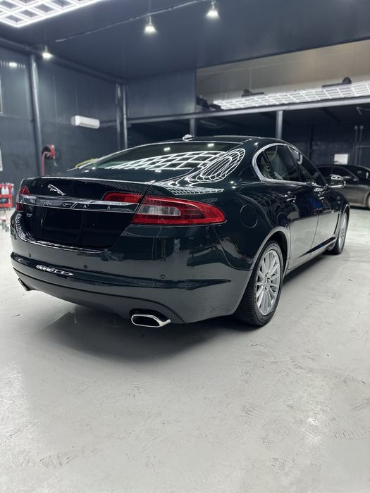 Jaguar XF pǎstratǎ