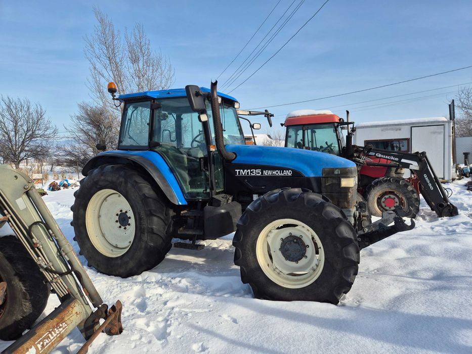 Tractor New Holland TM 135