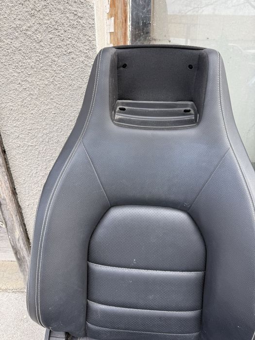 Салон за Mercedes-Benz W207 Масаж Ел. със забележка ном 353