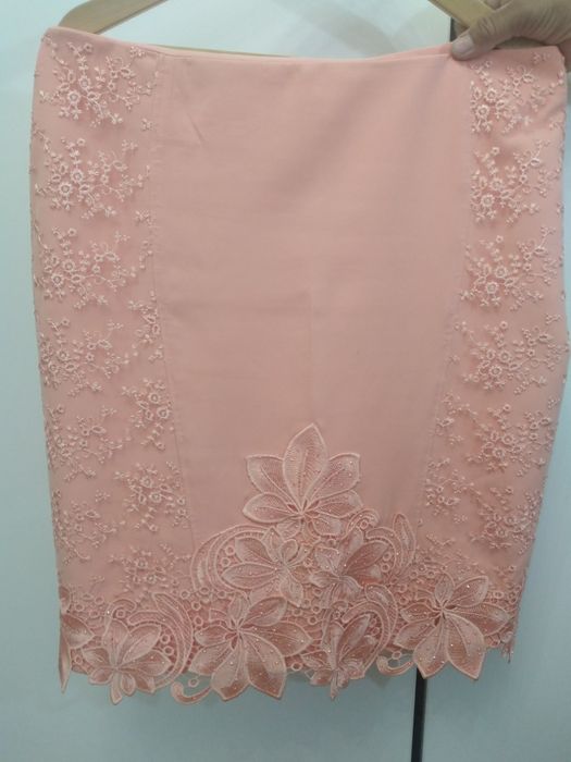 Туй, маросимлар учун Кофта юбка янги