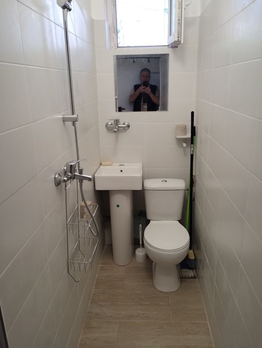 Închiriez garsonieră centru