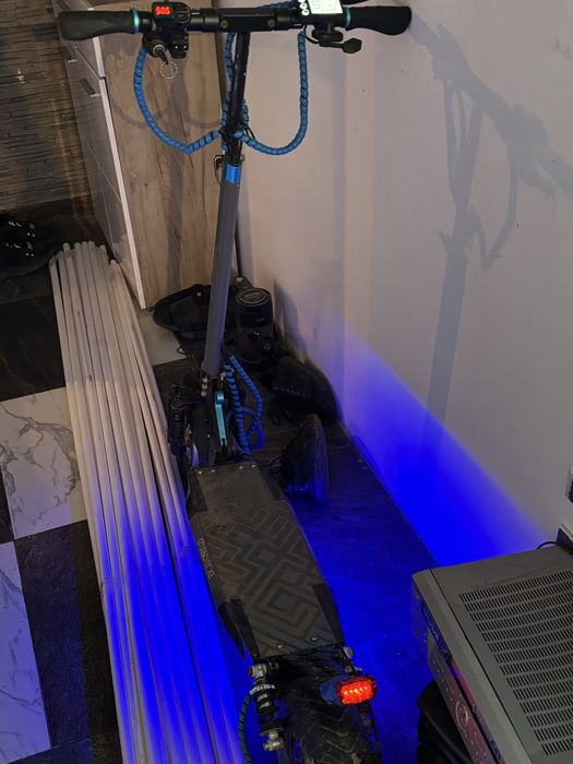 Vand trotineta electrica defecta nu mai imi incarca nu stiu care este problema la ea