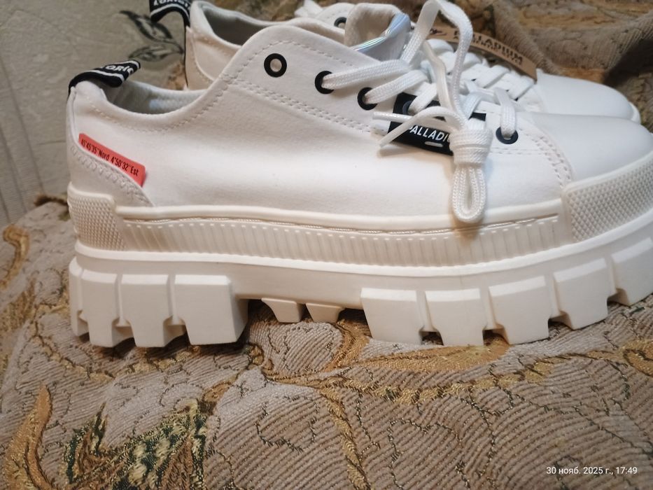 Кеды на высокой подошве